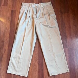 Izod Men’s double pleated Relaxed Fit khakis